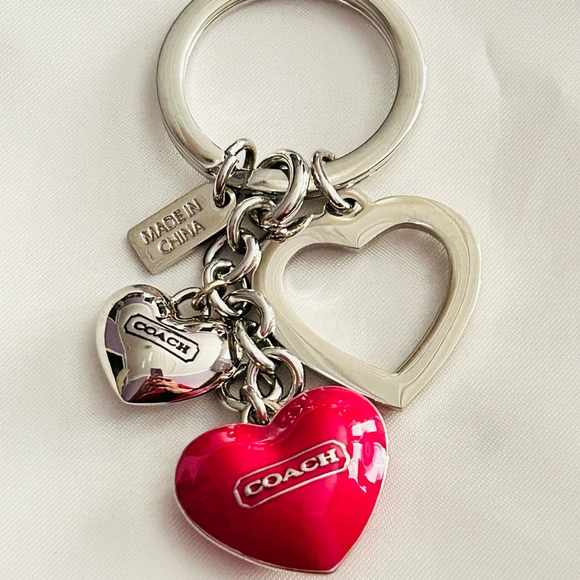 NWOT Coach Heart Keychain/ Bag Charm - Picture 8 of 9